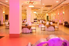 Hotel Paragon Palace - Image 2
