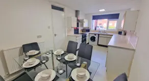 3 Bed Northenden Home Free Parking - Image 3