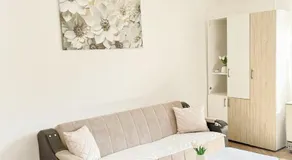 Gold Apartments - Image 5
