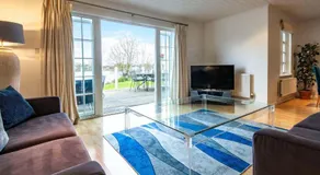 Windrush Lake 87, The Retreat - P - Image 2