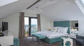 Green Room - Image 2