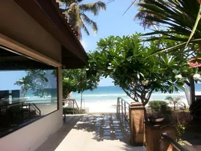 Clean Wave Resort - Image 4