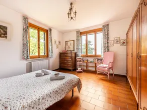 Holiday Home in Tuscany with Stunning Views - Image 2