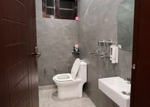 Bharti Apartments - Spacious & Luxury Stay - Image 5