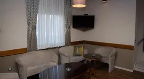 Hotel Hum - Image 3