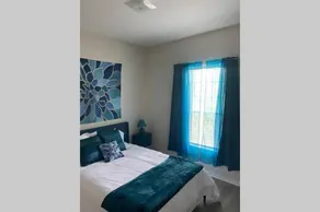 Luxury Condo in the Heart of Oakleaf - Image 1