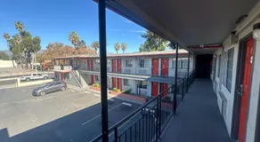 Heritage Inn - Image 3
