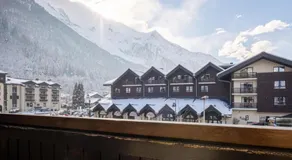 A lovely flat with parking and views of Mont Blanc - Image 3