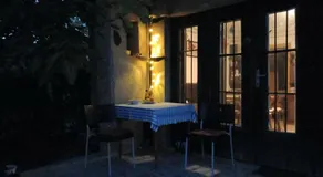 Kisfaludy Apartment House - Image 2