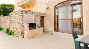 Villa Savona Sleeps 7 with Private Pool - Image 5