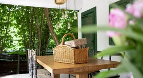 Chillinn Rosé Cottage Eger - Image 2