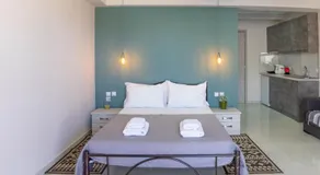 Levanda Luxury Studios Apartments - Image 2