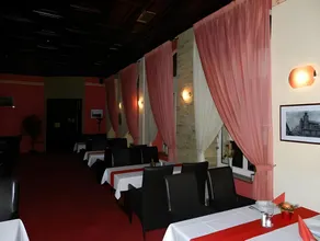 Hotel Stardust - Image 3