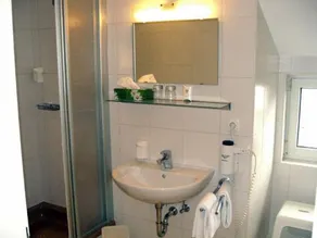 Hotel Goldener Brunnen - Image 2