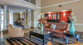 Studio 6 Suites Jacksonville Deerwood Park FL - Image 2
