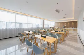 Yeste Hotel Suizhou Museum Chengli Industrial Park - Image 5