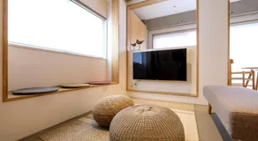 M/W HOTEL - Image 3