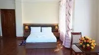 Gentle Hotel - Image 2