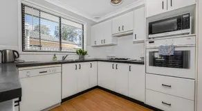 Three bedroom house in Gosford,close to M1, Brisbane Water, Stadium - Image 4