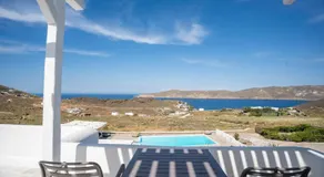 Yakinthos Suites - Image 3