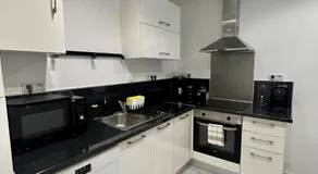 Aquitain Home - Studios & Appartements tout confort Bordeaux Gare St Jean - Image 4