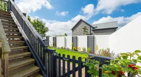 Deerpark, Guest House - Image 5