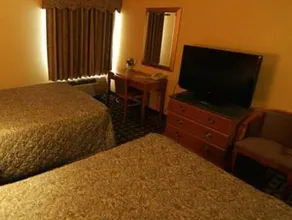 Magnolia Inn and Suites Southaven - Image 2