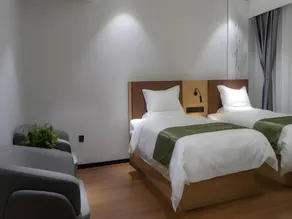 GreenTree Inn Express Datong High-Speed Railway Station Old City Wall - Image 4