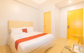 RedDoorz at Zenova Hotel - Image 2