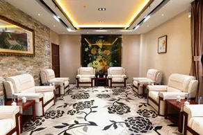 Yuanfeng Hotel - Image 5