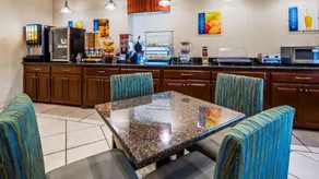 Best Western Northgate Inn - Image 3