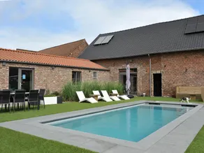 Countryside Cottage With Shared Pool - Image 5