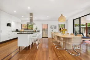 A PERFECT STAY - Suffolk House - Image 3