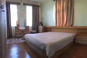 Hause - Image 2