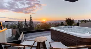 Boutique Hill Hotel - Image 4