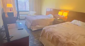 Hilltop Inn - Image 2