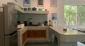 Studio with swimming pool at 12 m height over jungle - Image 3