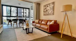 Luxury City Center King Bed Apartment and Study - Image 2