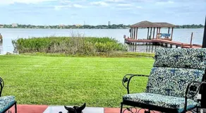 Peaceful Lakeside Retreat - Image 5