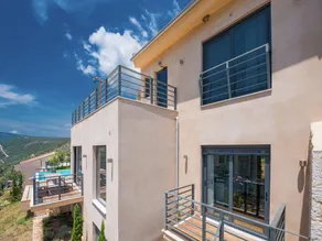 Beautiful Villa With Private Pool - Image 5