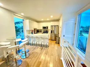 60 Guests Luxury South Beach Private Estate - Image 4