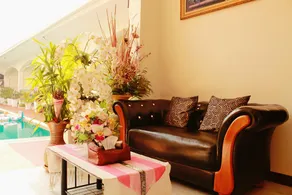 Nok Resort Hotel - Image 3