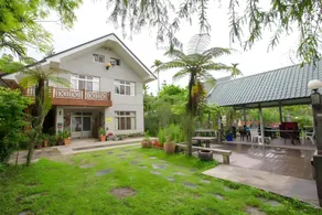 Goose Nest Garden Bed and Breakfast - Image 3