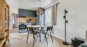 Cozy Chalet w terrace in the Middle of the Forest in Veluwe - Image 3