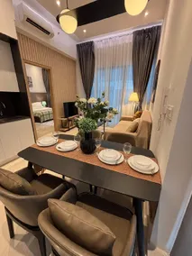 KLCC Cozy Suite 21F with Best View Infinity Pool - Image 3