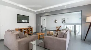 KR Hotels - Albufeira Lounge - Image 5