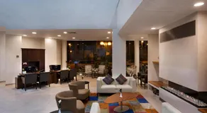 Desert Iris Hotel - Image 2