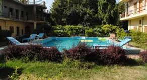 HOTEL MOON LAKE - Image 2
