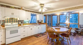 Creekside Lodge - Image 3