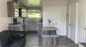 JJs Lodge Holiday Home 14 The Park Bude - Image 2